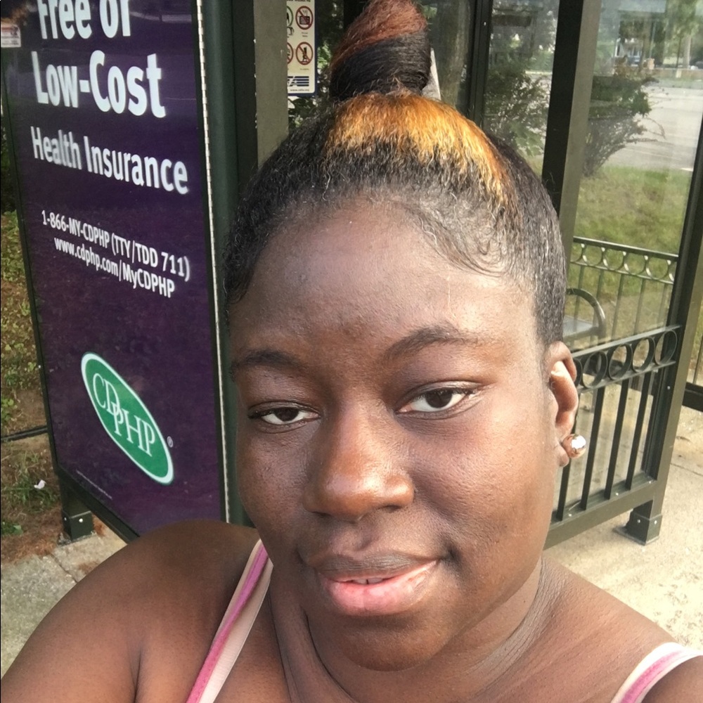 Meet your Posher, Shaneasha